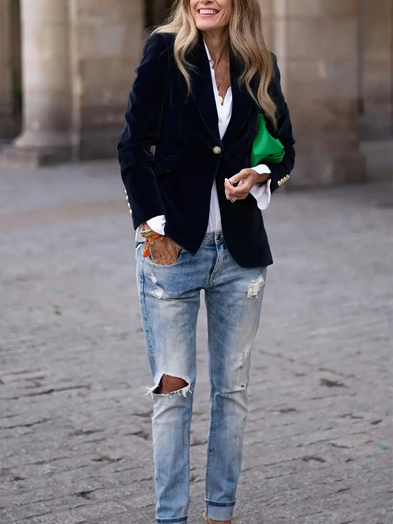 Nicola | Elegant Velvet Blazer