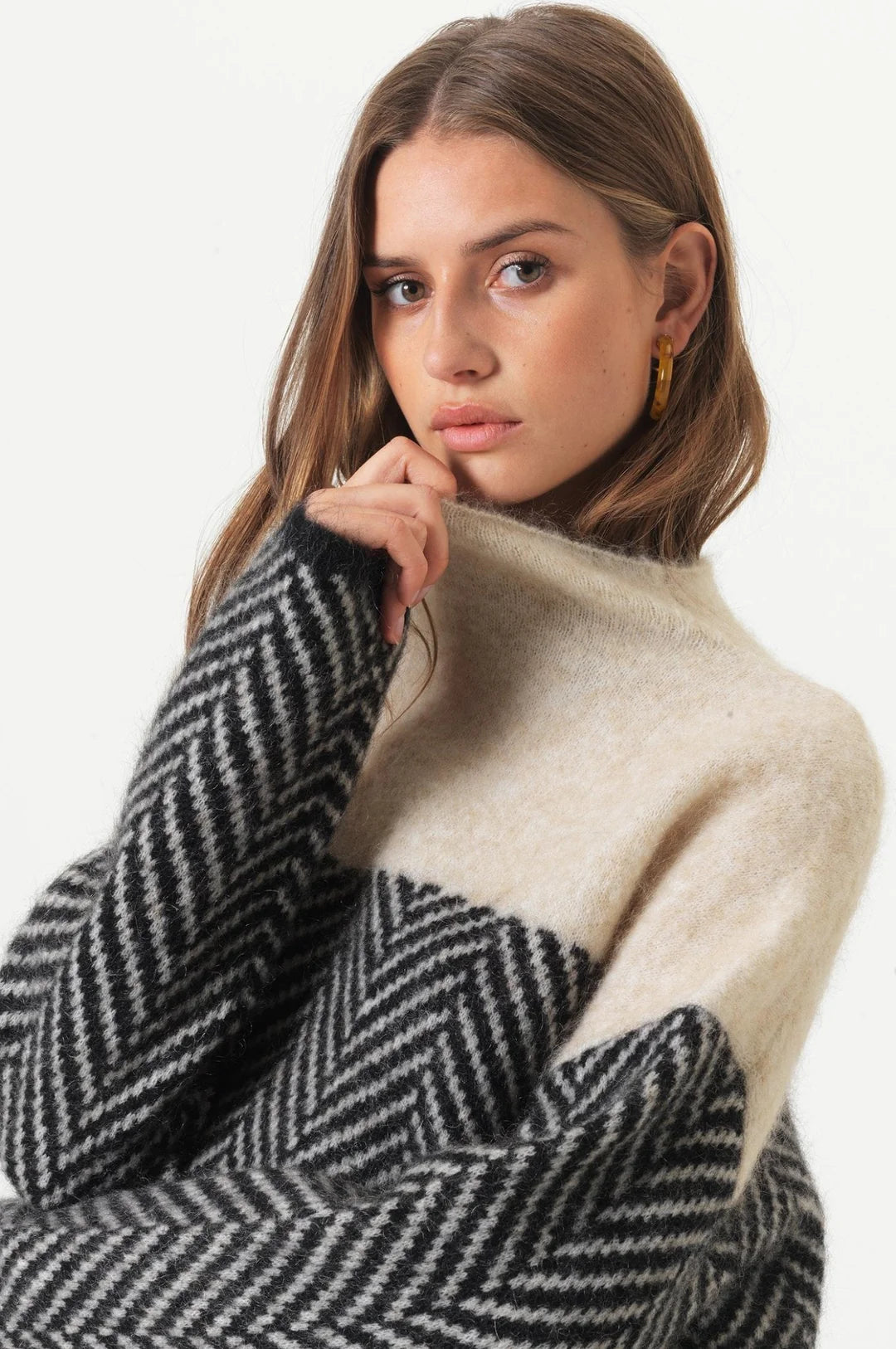 Anne | Chevron Pattern Turtleneck Sweater